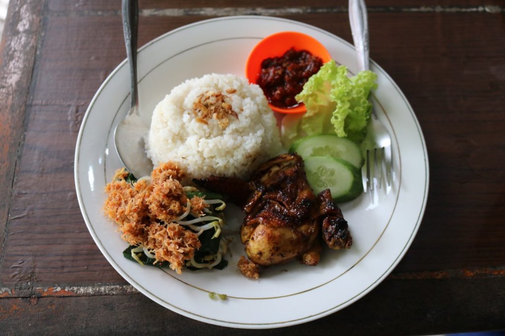 Warung’ Eateries